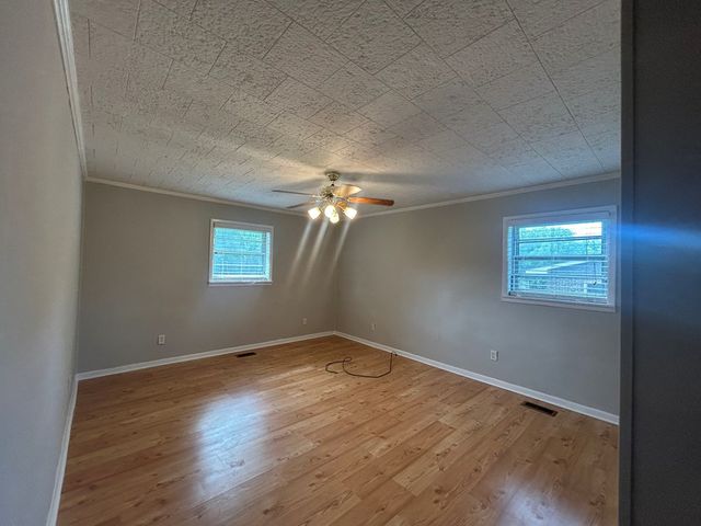 406 Park St, Ashford, AL 36312