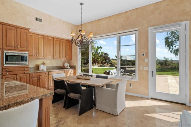 17813 La Amapola, Rancho Santa Fe, CA 92067