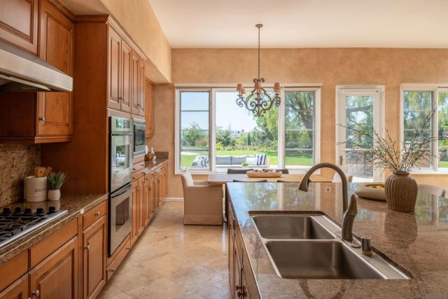 17813 La Amapola, Rancho Santa Fe, CA 92067