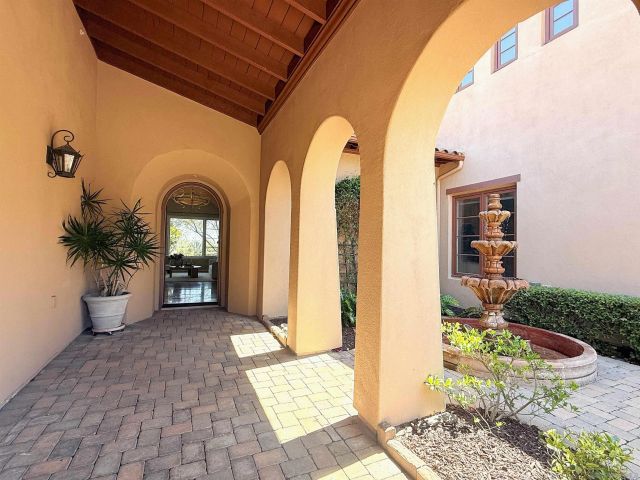 17813 La Amapola, Rancho Santa Fe, CA 92067