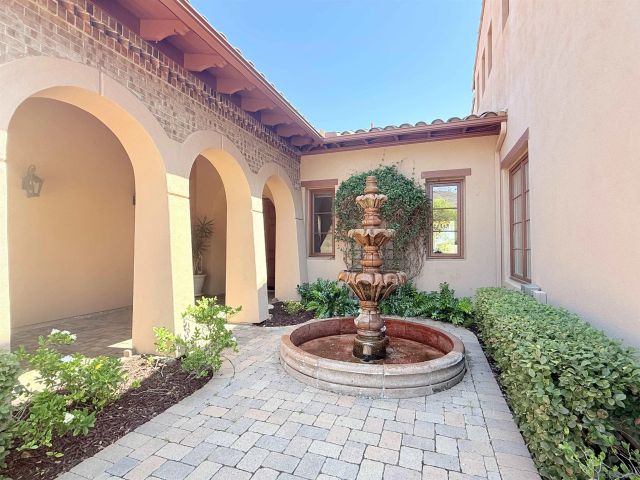 17813 La Amapola, Rancho Santa Fe, CA 92067