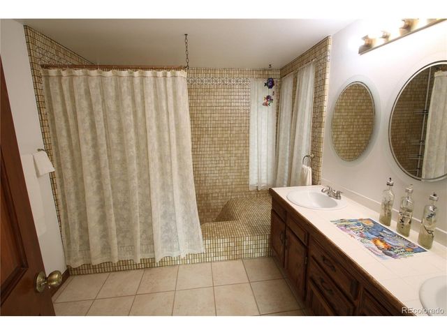 1508 Daphne St, Broomfield, CO 80020