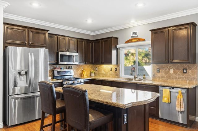 29991 Peach Tree Ct, Murrieta, CA 92563