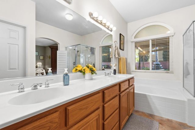 29991 Peach Tree Ct, Murrieta, CA 92563