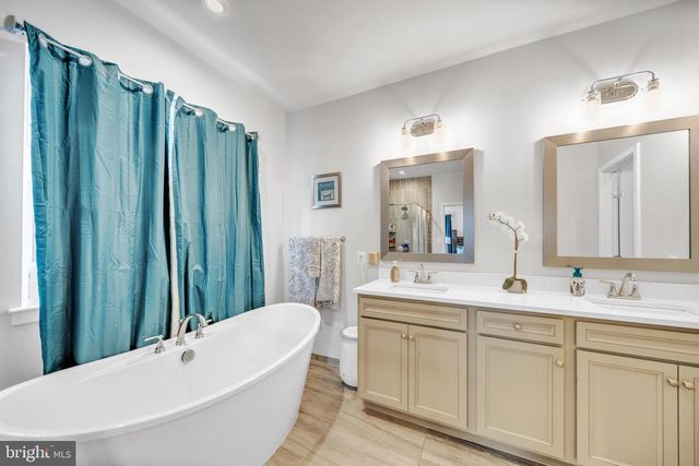 226 REDPOLL ALY, Clarksburg, MD 20871