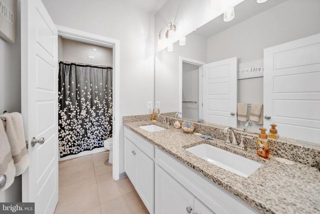 226 REDPOLL ALY, Clarksburg, MD 20871