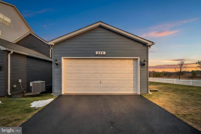 226 REDPOLL ALY, Clarksburg, MD 20871