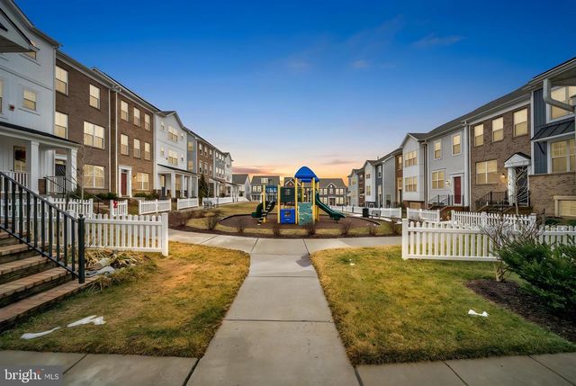 226 REDPOLL ALY, Clarksburg, MD 20871