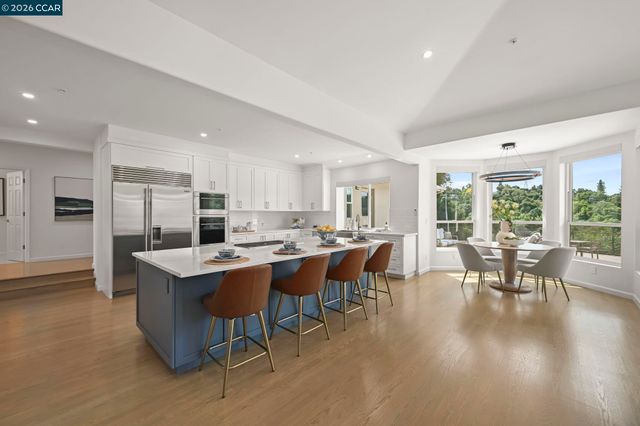 1 Oakview Terrace, Orinda, CA 94563