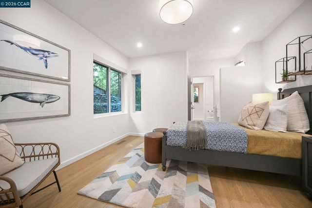 1 Oakview Terrace, Orinda, CA 94563