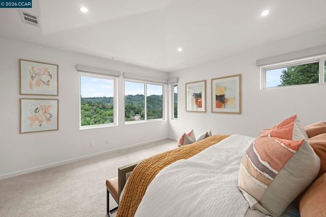 1 Oakview Terrace, Orinda, CA 94563