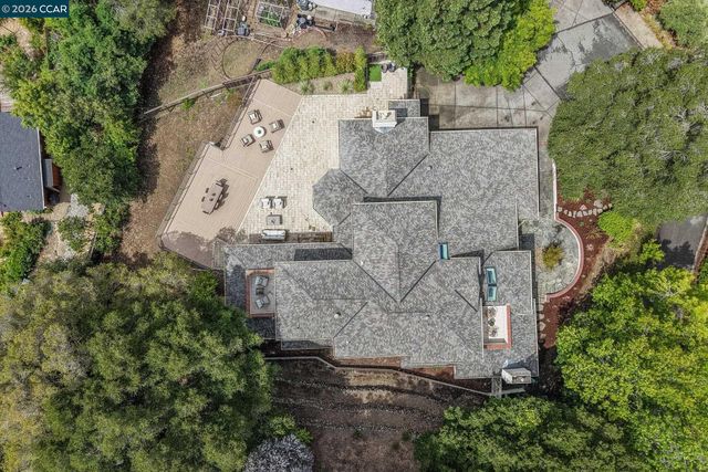 1 Oakview Terrace, Orinda, CA 94563