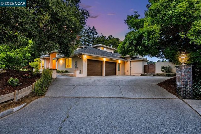 1 Oakview Terrace, Orinda, CA 94563