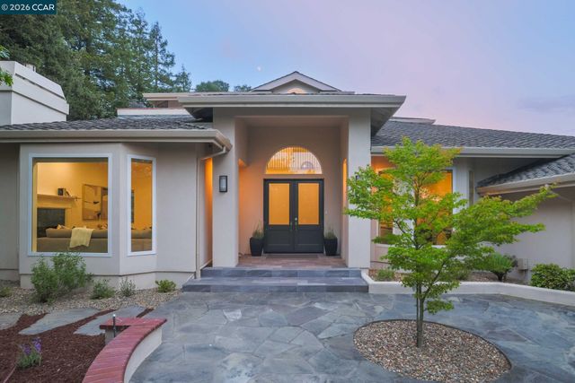 1 Oakview Terrace, Orinda, CA 94563