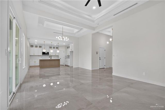 5116 W Burberry Street, Edinburg, TX 78541