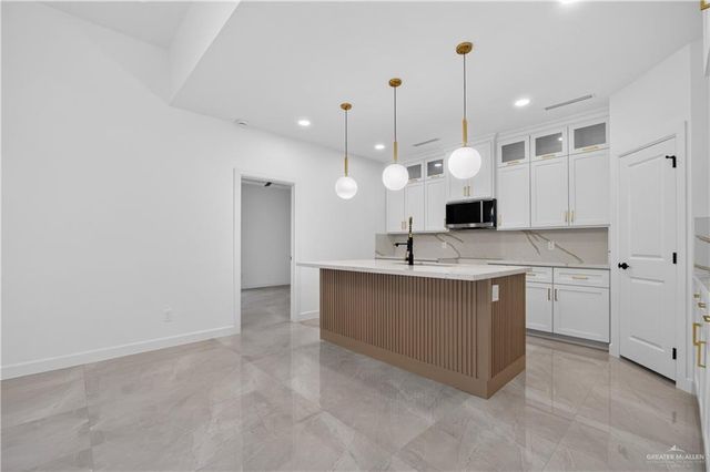 5116 W Burberry Street, Edinburg, TX 78541