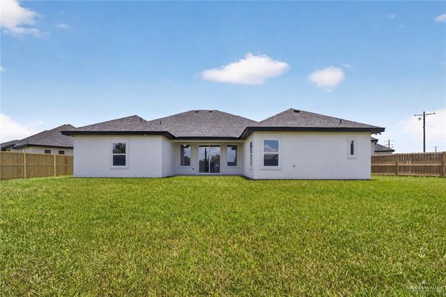 5116 W Burberry Street, Edinburg, TX 78541