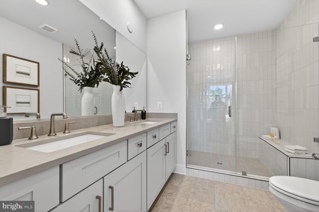 5963 JOSIAH HENSON PKWY, North Bethesda, MD 20852