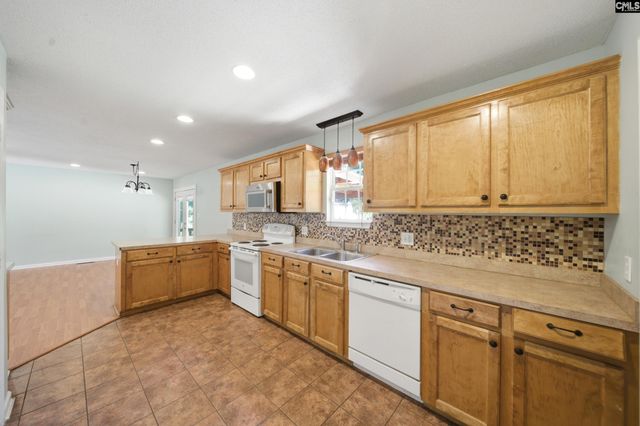 1017 OAKLAND Drive, Elgin, SC 29045
