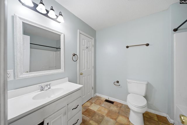 1017 OAKLAND Drive, Elgin, SC 29045