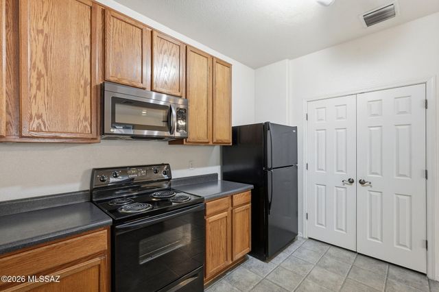 2727 N Saramano Lane, Tucson, AZ 85712