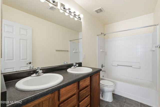 2727 N Saramano Lane, Tucson, AZ 85712