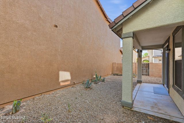2727 N Saramano Lane, Tucson, AZ 85712
