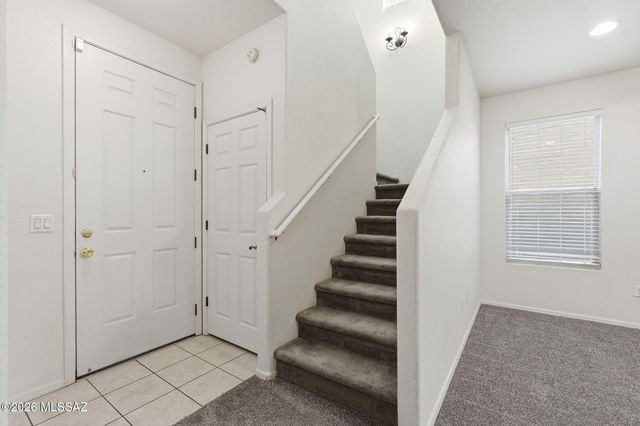 2727 N Saramano Lane, Tucson, AZ 85712