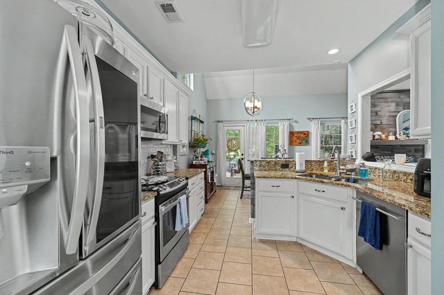 505 Pointe Of Oaks Road, Summerville, SC 29485