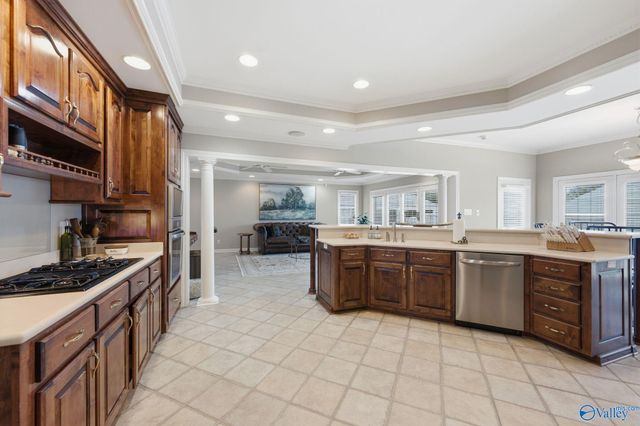 1702 Townshend Trace, Decatur, AL 35603