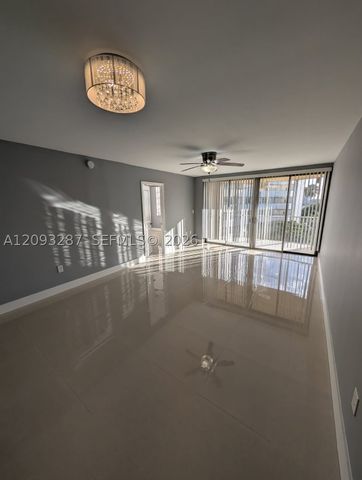 1750 NE 191st St 622-3, Miami, FL 33179