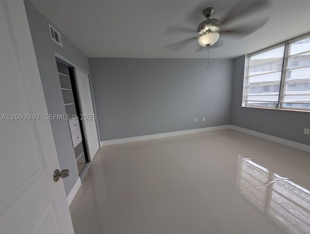 1750 NE 191st St 622-3, Miami, FL 33179
