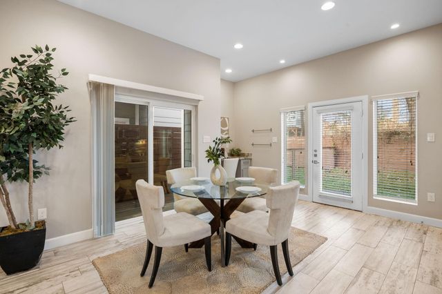 317 E 35th Street A, Houston, TX 77018