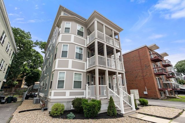 652 Hyde Park Ave. 2R, Boston, MA 02131