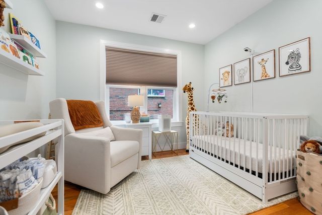 652 Hyde Park Ave. 2R, Boston, MA 02131
