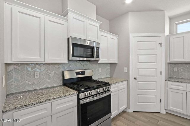 13186 EMERALD ISLE Street, El Paso, TX 79928