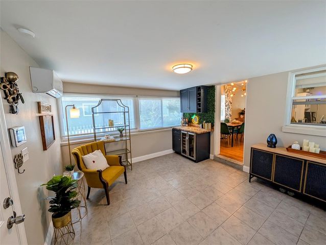 4332 9TH AVE N, St Petersburg, FL 33713