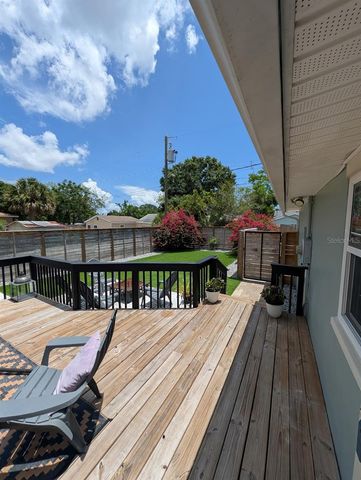 4332 9TH AVE N, St Petersburg, FL 33713