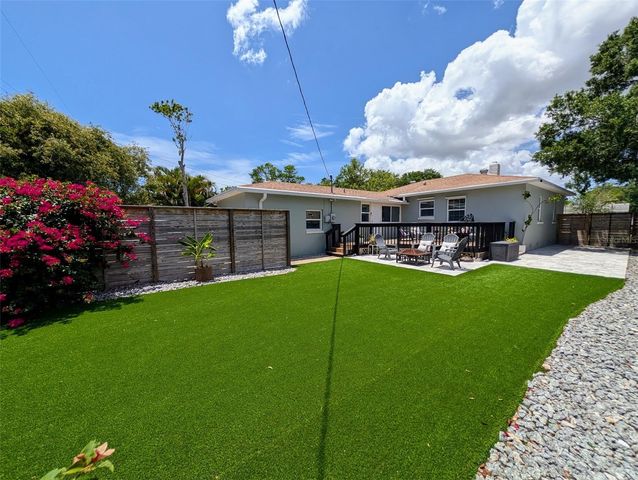 4332 9TH AVE N, St Petersburg, FL 33713