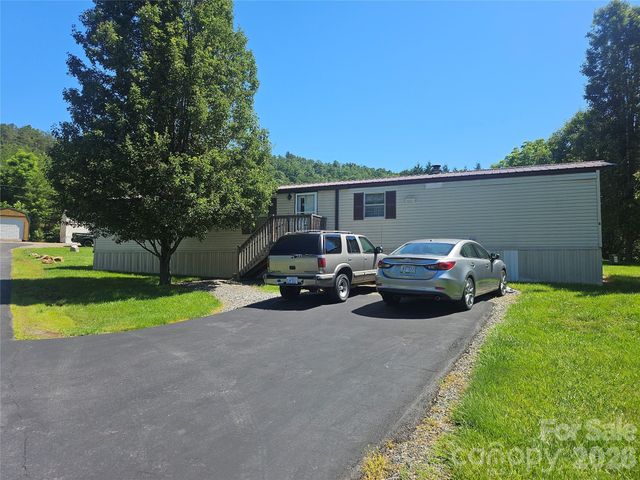 8 Mountain View Road, Weaverville, NC 28787