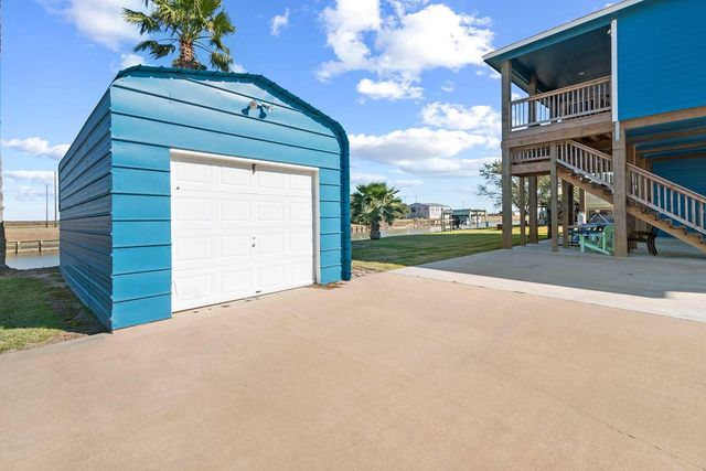 1649 County Road 299, Sargent, TX 77414