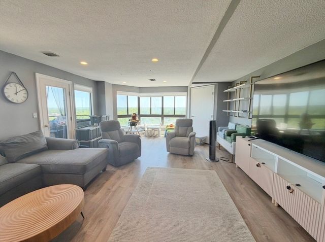 200 Burhkall 710, Weymouth, MA 02190