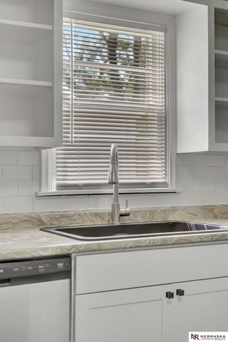 228 S 19th Street, Beatrice, NE 68310