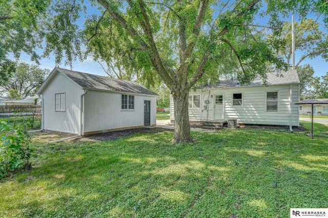 228 S 19th Street, Beatrice, NE 68310