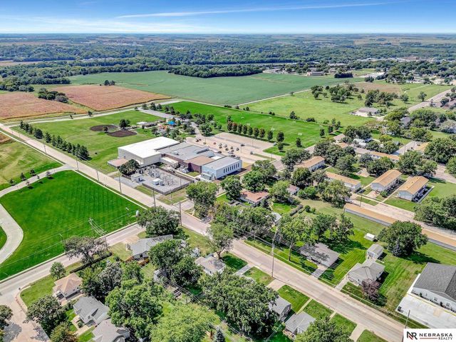 228 S 19th Street, Beatrice, NE 68310
