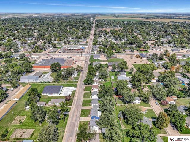 228 S 19th Street, Beatrice, NE 68310