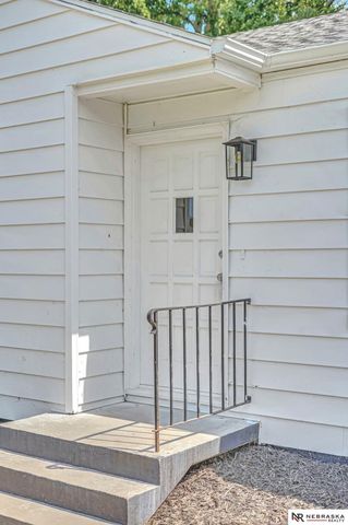 228 S 19th Street, Beatrice, NE 68310