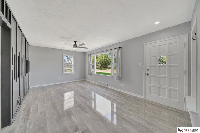 228 S 19th Street, Beatrice, NE 68310