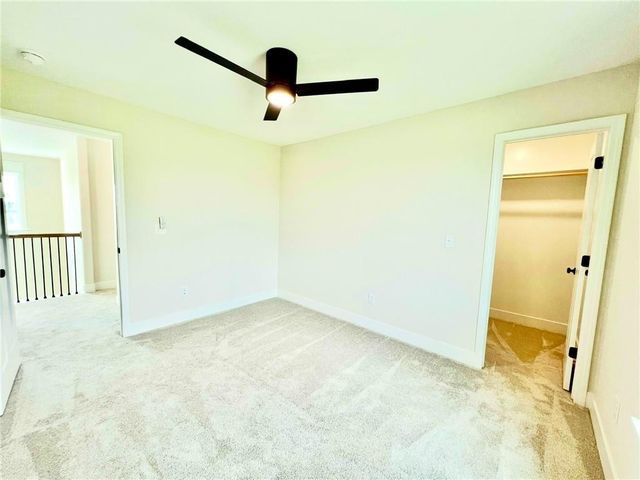 1929 Longview Drive, Liberty, MO 64068