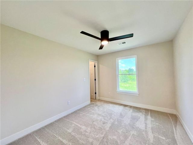 1929 Longview Drive, Liberty, MO 64068